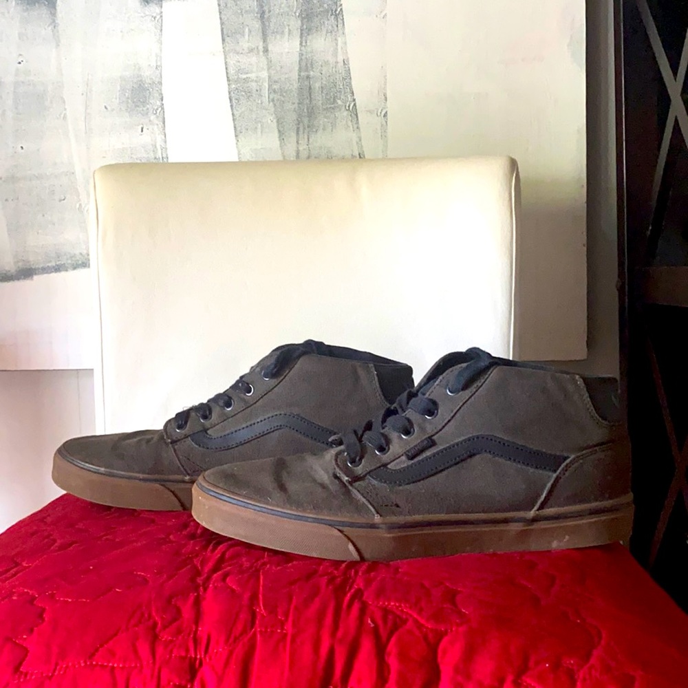 Vans // mid-rise // Olive Green sz 11
